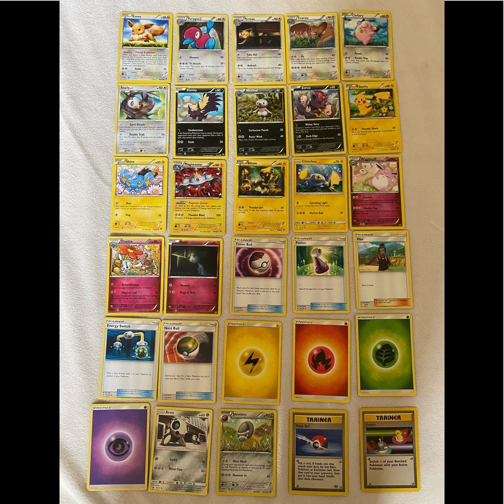 30 Pokémon cards